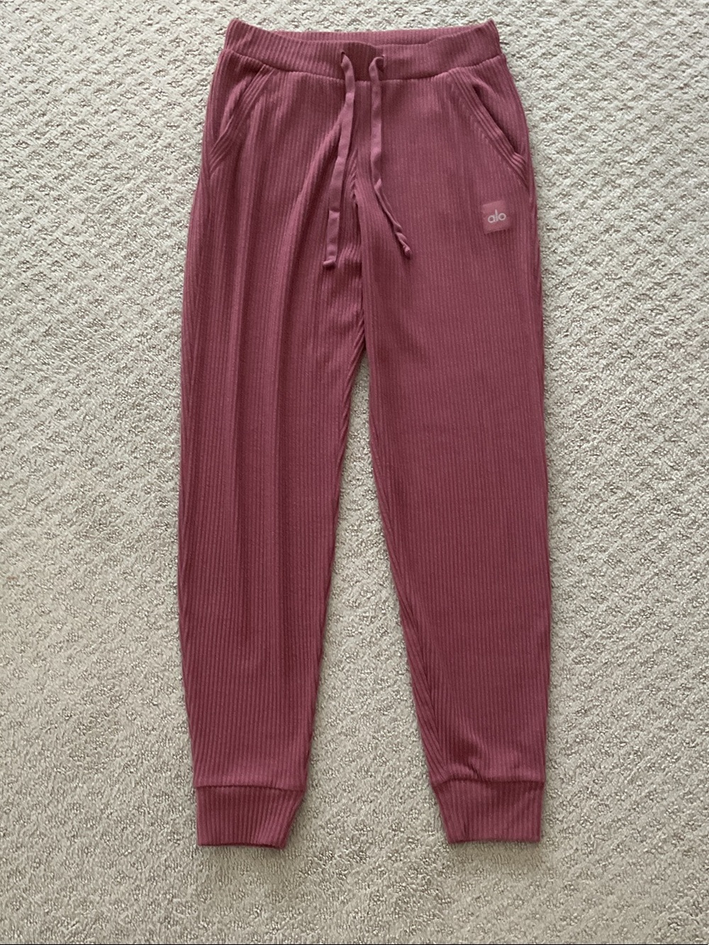 ALO Yoga Ribbed Jogger Pants in Rose Pink 0423